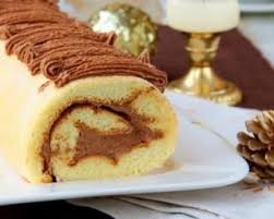 Recette De Gateau Roule A La Pralinoise Legere Pour Les Fetes Recette Gateau Roule Recette Gateau Roule Alimentation