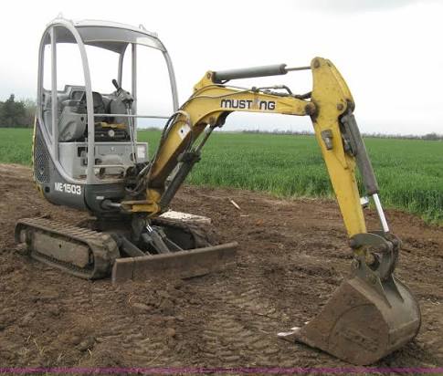 Mustang ME1503 Mini Excavator