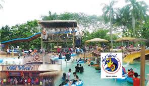 一炳锅 (yat beng wor) restaurant/cafe 58200 kuala lumpur. Water Slide On Invaber Wet World Water Park Lake Kenyir Resort Desa Water Park