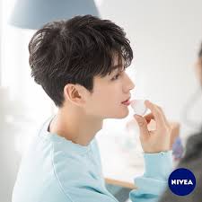 Zwe Htet Nay Lwin (znaylwin)