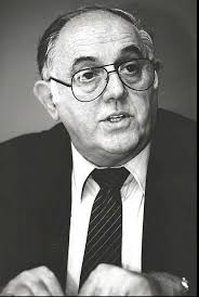 Fred Hellerman, 89, the last of the Weavers