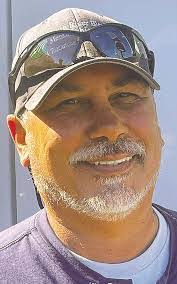 Tyler Kearns's Instagram, Twitter & Facebook