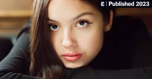 Olivia Rodrigo, Pops ljusstarkaste nya hopp, kan mycket väl vara en  rockstjärna : r/popheads