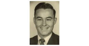 Kelsey Holt's Instagram, Twitter & Facebook