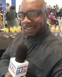 Errol Porter's Instagram, Twitter & Facebook