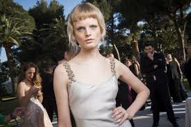 Find answers to common questions. Top Model Hanne Gaby Odiele Zeigt Dass Sie Intersexuell Ist