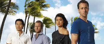 Die gouverneurin von hawaii beauftragt steve mcgarrett, einen angesehenen marineoffizier, mit der bildung einer spezialeinheit, um für recht und ordnung zu sorgen. Play By Day Staffel 2 Der Us Serie Hawaii Five 0 Startet Bei Sat 1