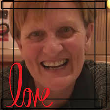 Are you allowed to wear smart sandals as a man in the a la carte Mexican  restaurant