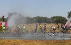 Volta a portugal em bicicleta. Calor Intenso Afasta A Volta A Portugal Em Bicicleta Da Torre Ciclismo Publico