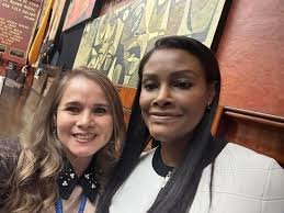 Viviana Zambrano added a new photo.