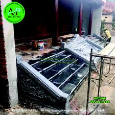 Bậc thềm đá, Bậc tam cấp đá xanh rêu nguyên khối