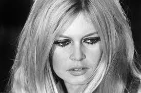 Coupe de cheveux brigitte bardot. Huitieme Nuit Blanche De Brigitte Bardot A Loco Locass La Presse