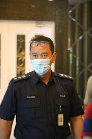 Ibu pejabat polis daerah kajang polis diraja malaysia 43000 kajang, selangor, malaysia. Polis Selangor Acp Zaldino Bin Zaludin Timbalan Ketua Jabatan Siasatan Jenayah Risikan Operasi Ipk Selangor Menyampaikan Taklimat Penugasan Facebook