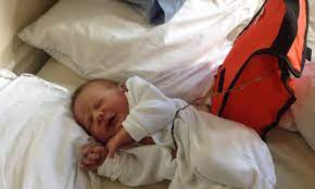 I Kept My Baby Attached To Her Umbilical Cord For 6 Days Mom Com