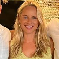 Amanda Wetherbee's Instagram, Twitter & Facebook