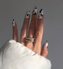 Las uñas acrilicas se forman por la combinación de un polímero en polvo y un liquido especial. Pinterest Latifa X Ig Wolferess Manicura De Unas Hacer Unas De Gel Unas Postizas De Gel
