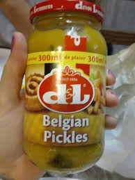 De overige contactberoepen, zoals schoonheidssalons, mogen pas op 1 maart weer de deuren openen. Belgian Pickles Devos Lemmens