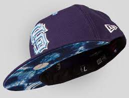 The Blue Tie Dye Sf Giants 59fifty Fitted Cap Brings Back Some Of That Old School Sixties Wonder To Today Made O Navy Blue Tie Dye Blue Tie Dye New Era