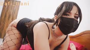 دخ.تر ناتنی بی ادبم اومدگفت پول بده میخوام با دوسپسرم برم بیرون منم ادبش  کردم(مکالمه فارسی)