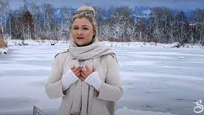 Während meiner social media auszeit habe ich das eisbaden wieder für mich entdeckt! Sophia Thiel Ist Zuruck Und Geht Zur Entspannung Eisbaden
