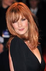 Pin By Gizem Nur Kurt On Coiffure Couleur Kelly Reilly Redhead Hairstyles Wine Hair