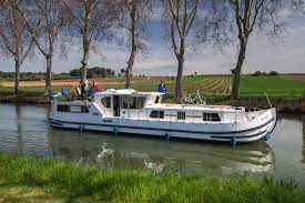 With over 400 on the rivers and canals of europe. Datei Penichette 1500fb Jpg Wikipedia
