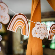 Mais attention, pas n'importe lesquelles : Guirlande Arc En Ciel Joyeux Anniversaire