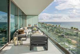 A balcony to chill, entertain and enjoy some downtime. 75 Beautiful Glass Railing Balcony Pictures Ideas August 2021 Houzz