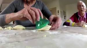 Osttiroler schlipfkrapfen sind herzhaft köstlich. Osttiroler Schlipfkrapfen Ein Video Rezept Youtube