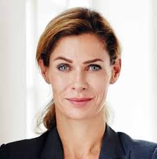 Frauen in der Schweiz an der Spitze von Wirtschaft, Politik, Wissenschaft,  Kultur