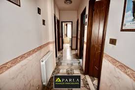 702 case in vendita a canicattì appartamento a canicattì via armando diaz 110.000 € 180 m² 5 locali proponiamo in vendita appartamento posto al secondo piano di un immobile con sole due unità condominiali, nella zona ponticello. Appartamento In Via Pirandello Canicatti Annunci Agrigento
