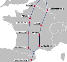 Die stadt avignon verzaubert ihre besucher mit altertümlichen straßen, einer restaurierten mittelalterlichen festungsanlage und dem riesigen. Hotels Unterwegs In Avignon Frankreich Roadsidehotel Eu