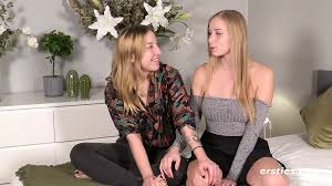 Sirena & Zoe lecken sich um den Verstand