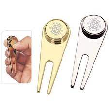 Magnetic Divot Repair Tool With Ball Marker Item Mpigi Hjxjk This Divot Repair Tool Features A Removable Magnetic Bal Golf Tools Golf Divot Tool Divot Tools