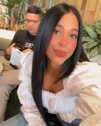 Maria Bencomo's Instagram, Twitter & Facebook