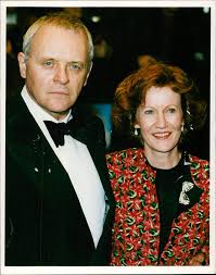 Feb 12, 2020 · sir anthony hopkins is a hollywood icon, but he hasn't received critical acclaim for his role as a dad. Amazon Com Vintage Photo Of Actor Anthony Hopkins With His Wife Jennifer Lynton Home Kitchen