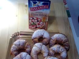 Oppure rifacendola a casa con questi ingredienti. Ricetta Cornetti Dolci Di Finta Pasta Brioche Dolcidee