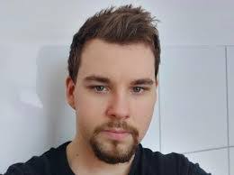 Matt Hamacher's Instagram, Twitter & Facebook