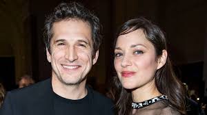 The Kid Laroi fait l'éloge de sa petite amie Tate McRae