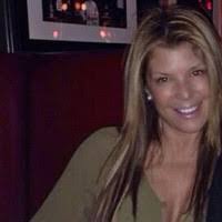 Jennifer Martucci's Instagram, Twitter & Facebook