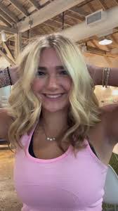 Mallory Webb's Instagram, Twitter & Facebook