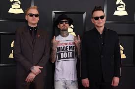 Mark hoppus married skye everly in 2000 and the couple has spent two decades together in love and marital bliss. Blink 182 Frontman Mark Hoppus Diagnosed With Cancer Music Gulf News