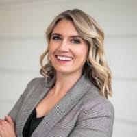 Jessica Batchelor's Instagram, Twitter & Facebook