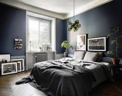 Kalau kamu siap menyulap kamar tidur yang semula sempit jadi lega, ini adalah beberapa pilihan kombinasi cat dan warna yang kamu dibutuhkan. Inspirasi Warna Cat Kamar Tidur Kombinasi Yang Menenangkan