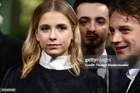 615 Leonard L Thomas Stock Photos, High-Res Pictures, and Images