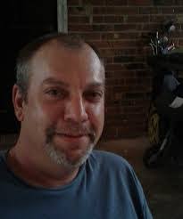 Darren Bishop's Instagram, Twitter & Facebook