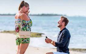 Harry kane is 27 years old. Harry Kane S Girlfriend Posts Adorable Message Before England Croatia