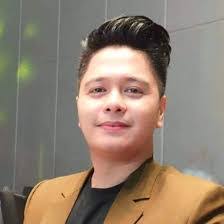 Martin Guinto's Instagram, Twitter & Facebook