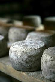 Photo Of Hormatges Tarrau Bagergue Naut Aran Val D Aran Vall D Aran Valle De Aran Catalunya Cataluna Espana Etiquette Fromage Fromage Fromage Cheese