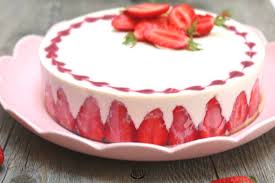 Tiramisu Aux Fraises Facon Entremets Recette Recette Avec Des Fraises Recette Gateau Fraise Recette Tiramisu Fraise